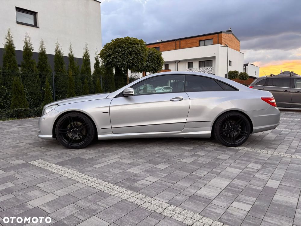 Mercedes-Benz Klasa E 350 Coupe BlueEFFICIENCY 7G-TRONIC Avantgarde - 3