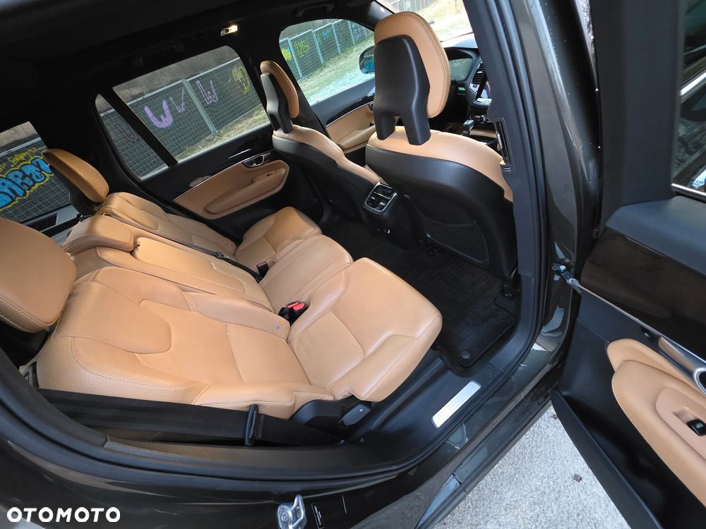 Volvo XC 90 - 18