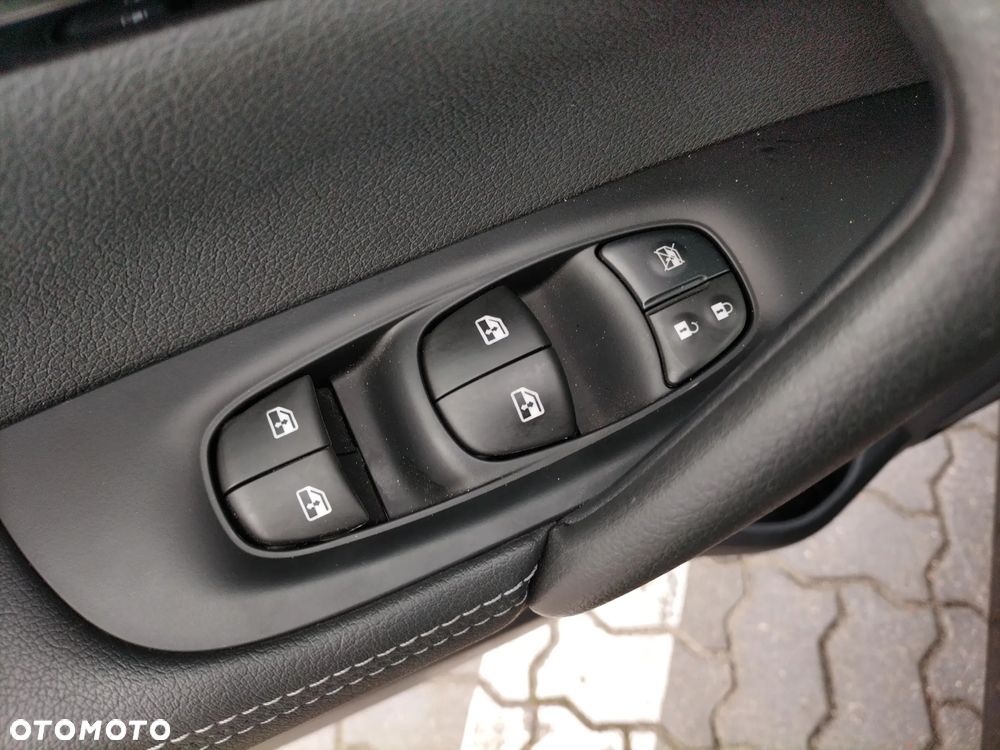 Nissan Qashqai 1.3 DIG-T N-Style EU6d - 19