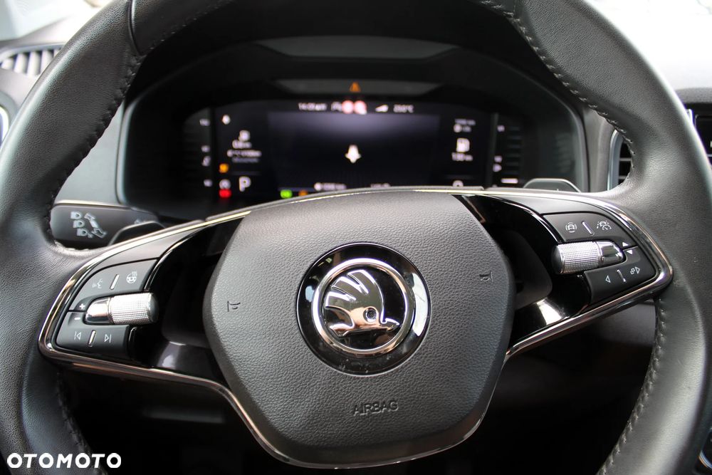 Skoda Karoq 2.0 TDI SCR 4x4 Style DSG - 18