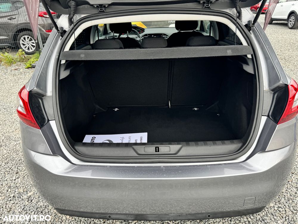 Peugeot 308 1.2 L PureTech Active - 14