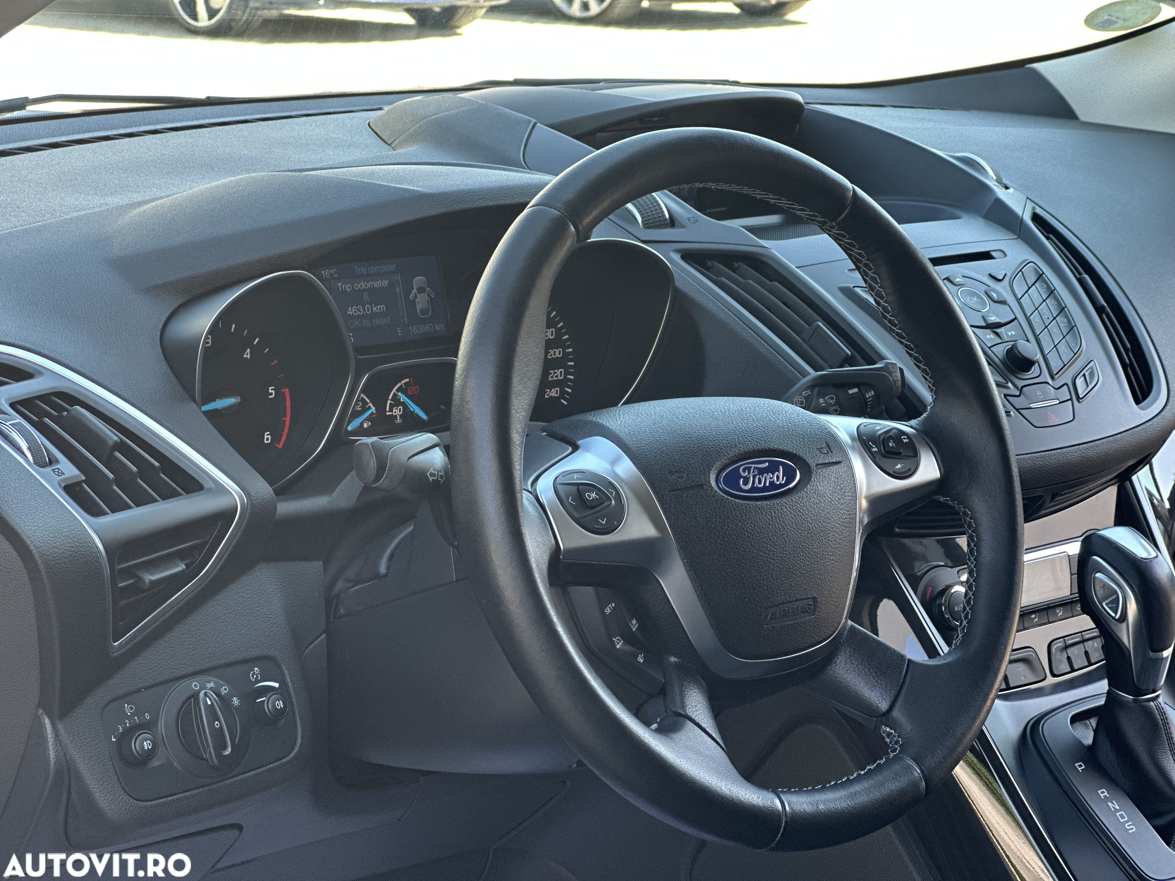 Ford Kuga 2.0 TDCi 4x4 Aut. Business Edition - 35