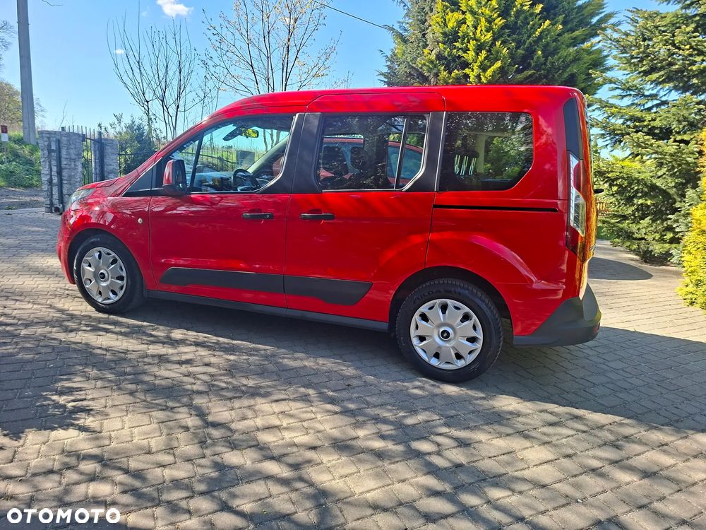 Ford Tourneo Connect 1.5 TDCi Start-Stop Titanium - 2