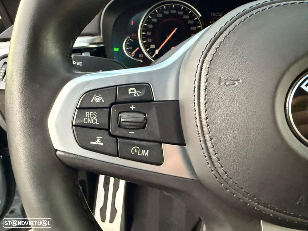 BMW 630 Gran Turismo d xDrive Pack M - 25