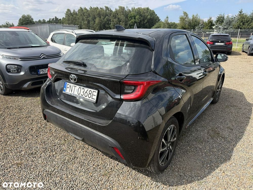 Toyota Yaris - 12