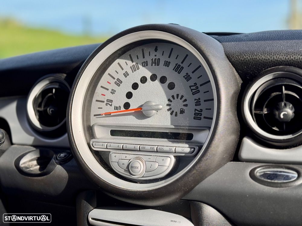 MINI 3 Portas Cooper D - 22