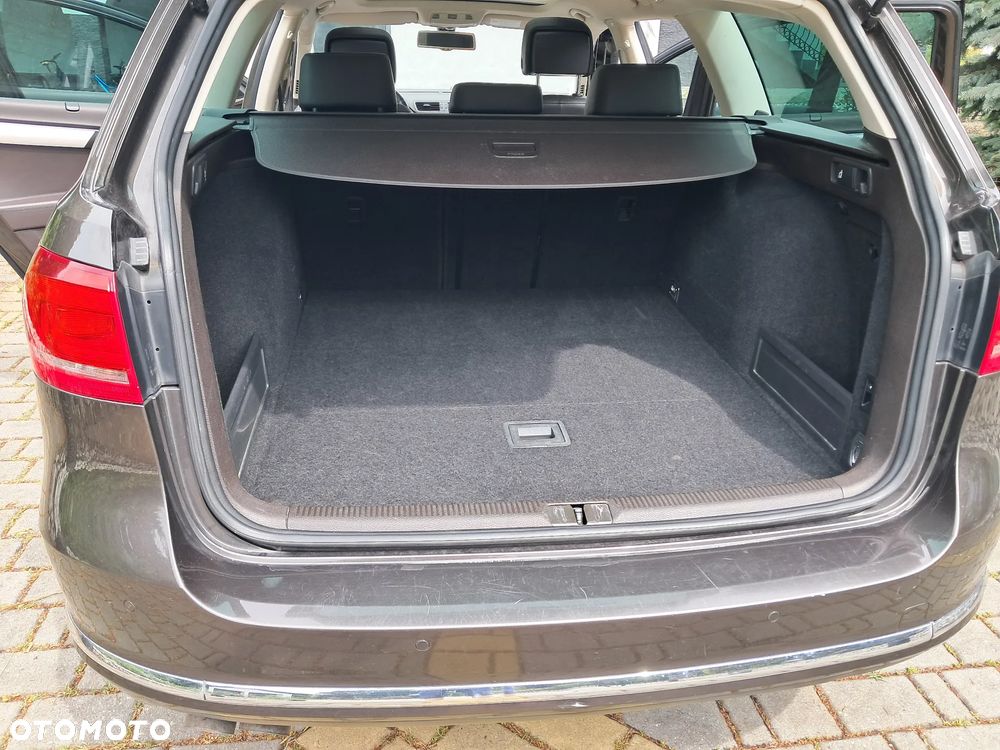 Volkswagen Passat 2.0 TDI 4Mot Highline - 12