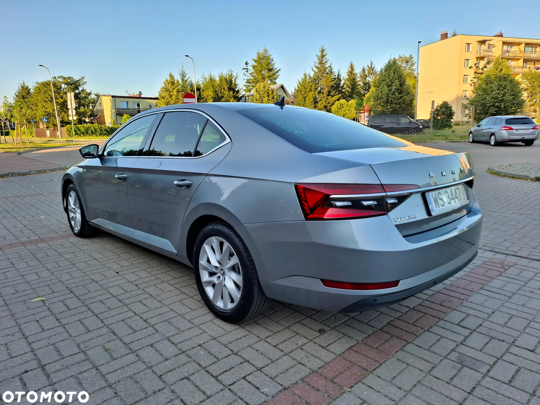 Skoda Superb 2.0 TSI Ambition DSG - 19