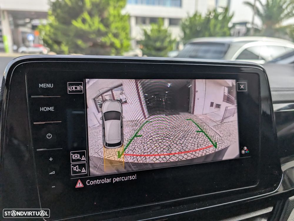 VW T-Roc 2.0 TDI R-Line DSG - 24