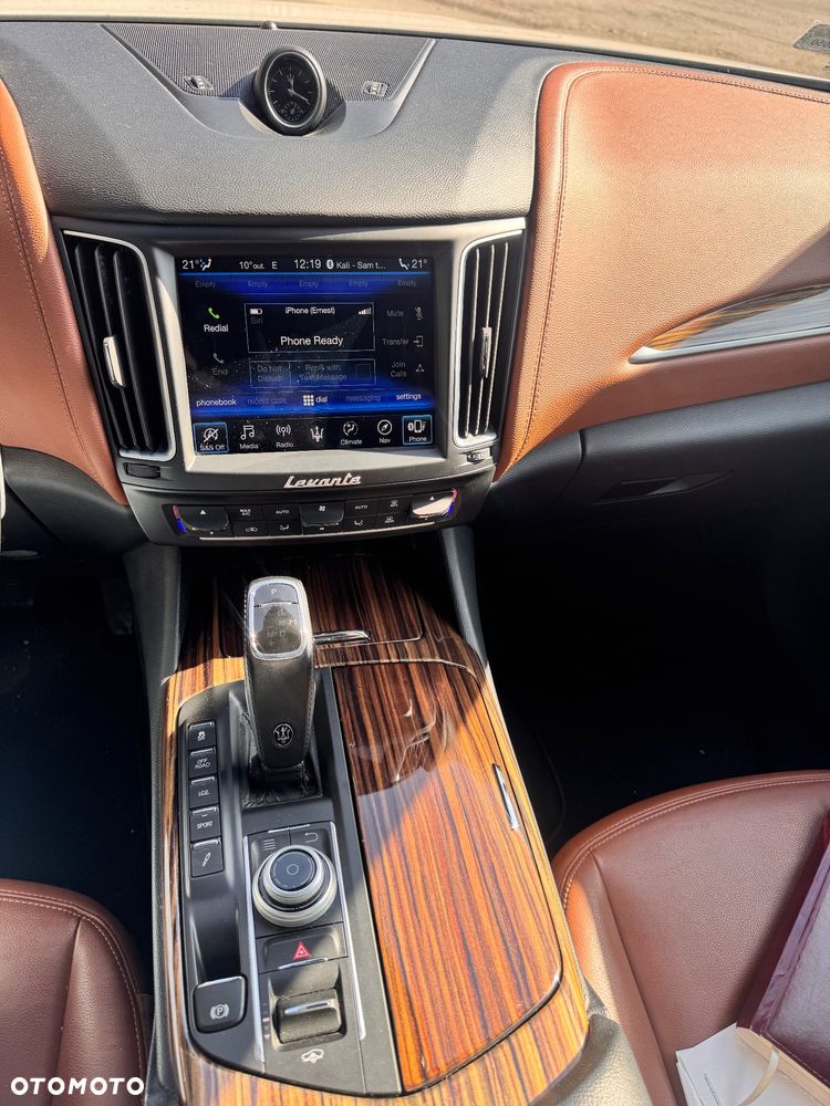 Maserati Levante S - 6