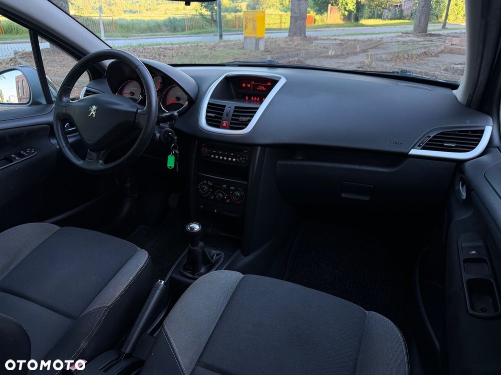 Peugeot 207 75 forever - 7