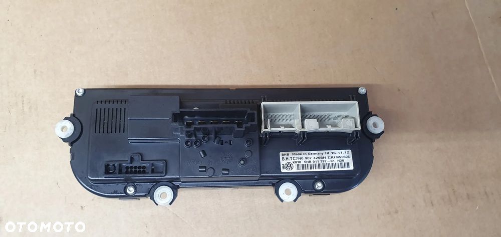 Panel nawiewu klimatyzacji klimy VW Caddy III Lift 5HB011292 - 7
