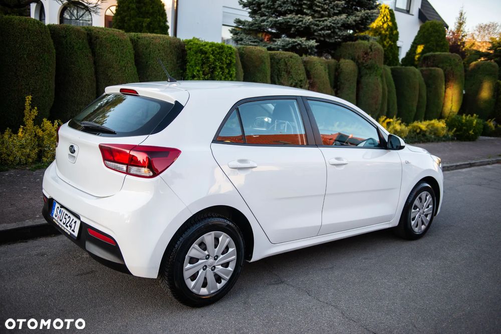 Kia Rio 1.2 Edition 7 - 13