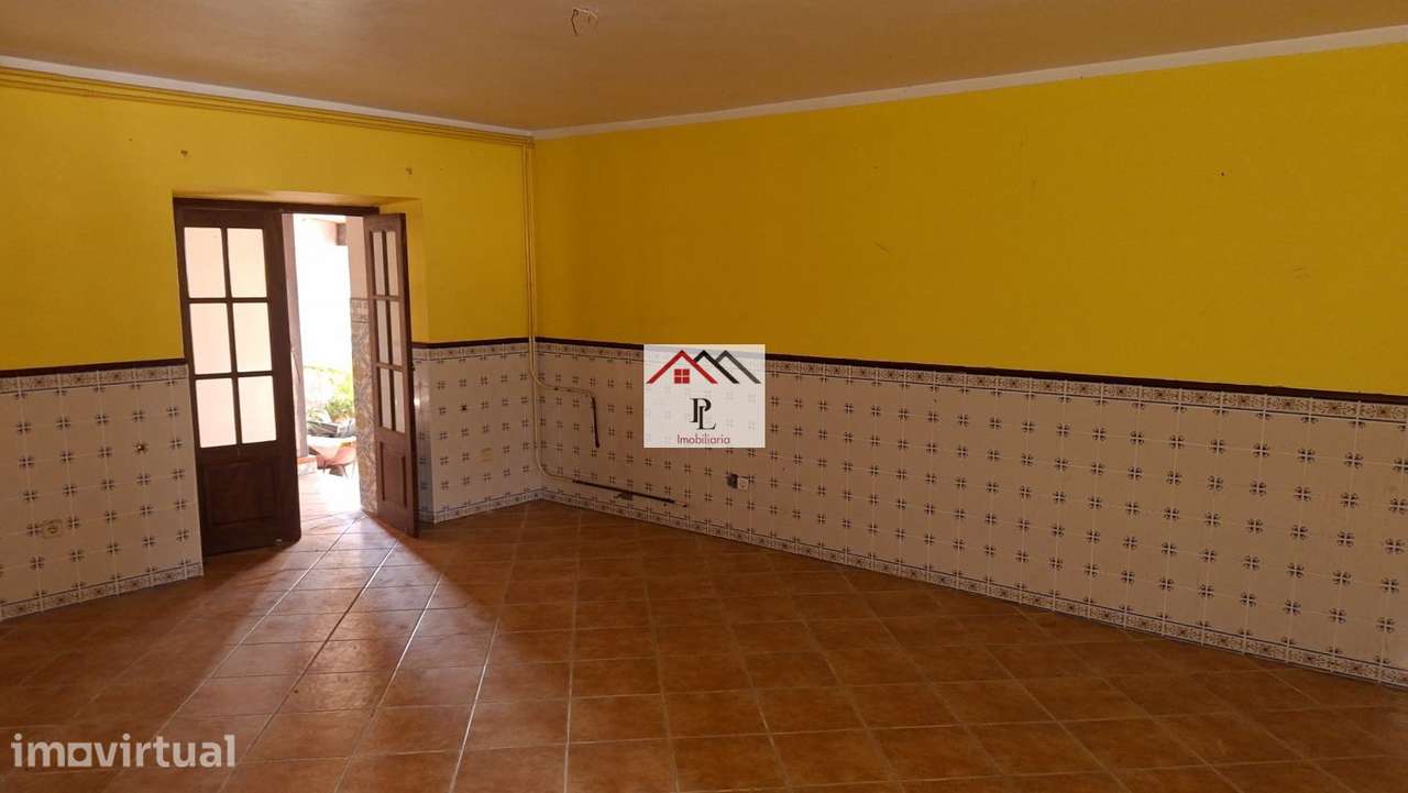 Moradia T4 c/sotão + Espaço Comercial | Soure | Coimbra - Grande imagem: 5/28