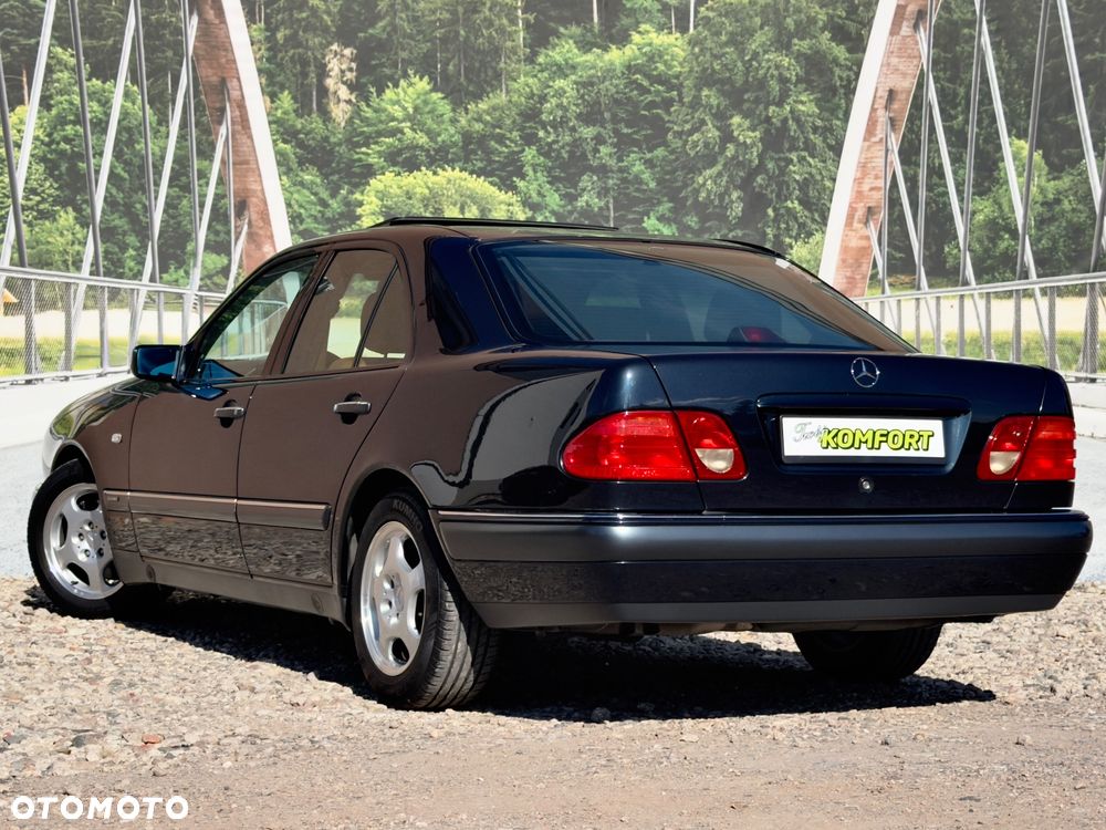 Mercedes-Benz Klasa E 320 Avantgarde - 16