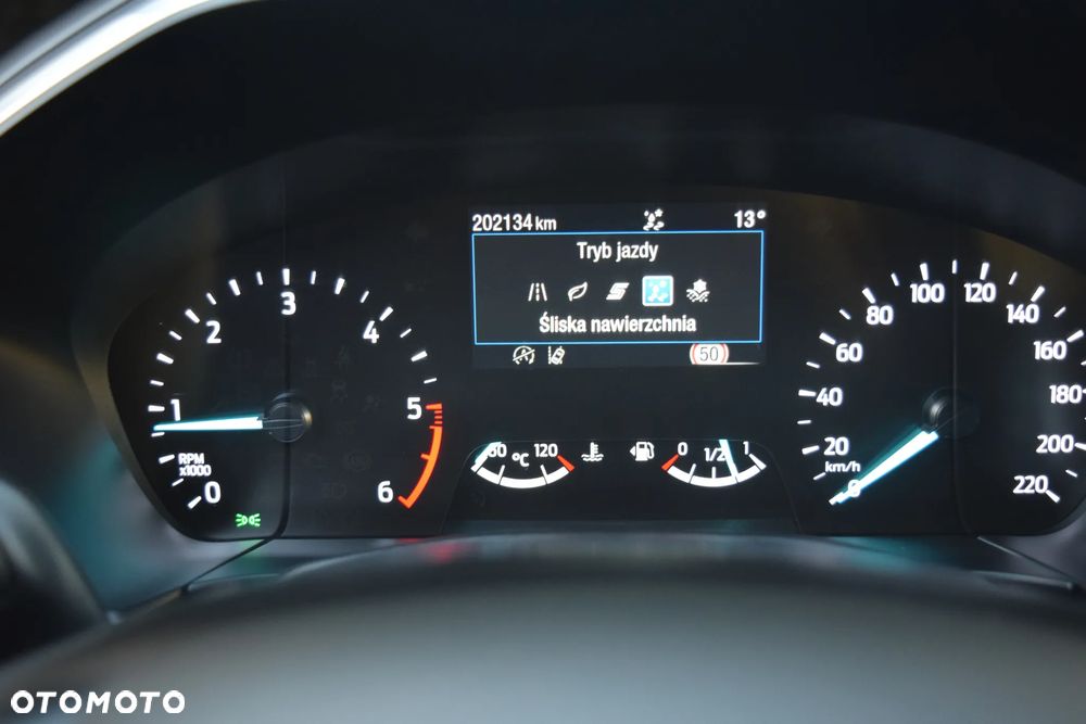 Ford Kuga 2.0 EcoBlue Hybrid TITANIUM X - 24