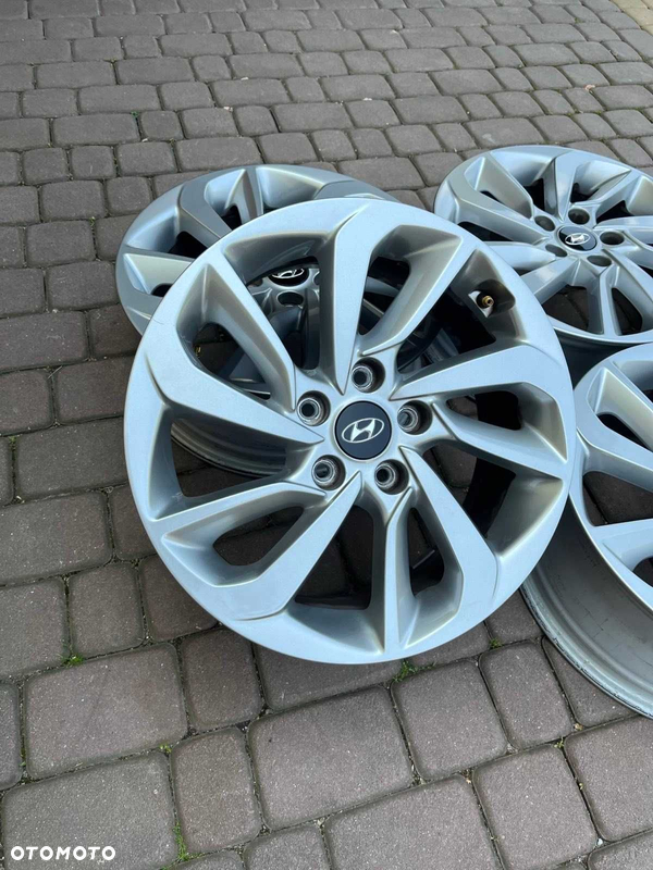 Oryginalne alufelgi Hyundai 5x114,3 17 cali CZUJNIKI Tucson IX35 SANTA