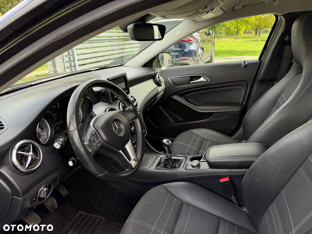 Mercedes-Benz GLA 200 - 9