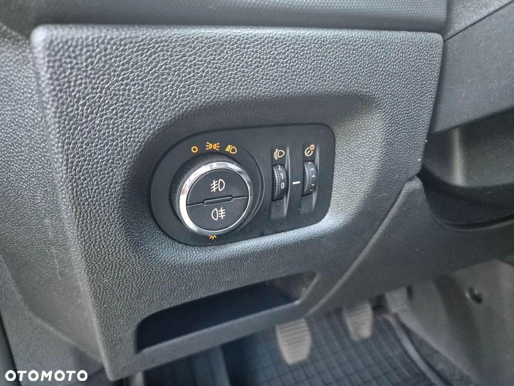Opel Corsa 1.4 16V 150 Jahre - 22