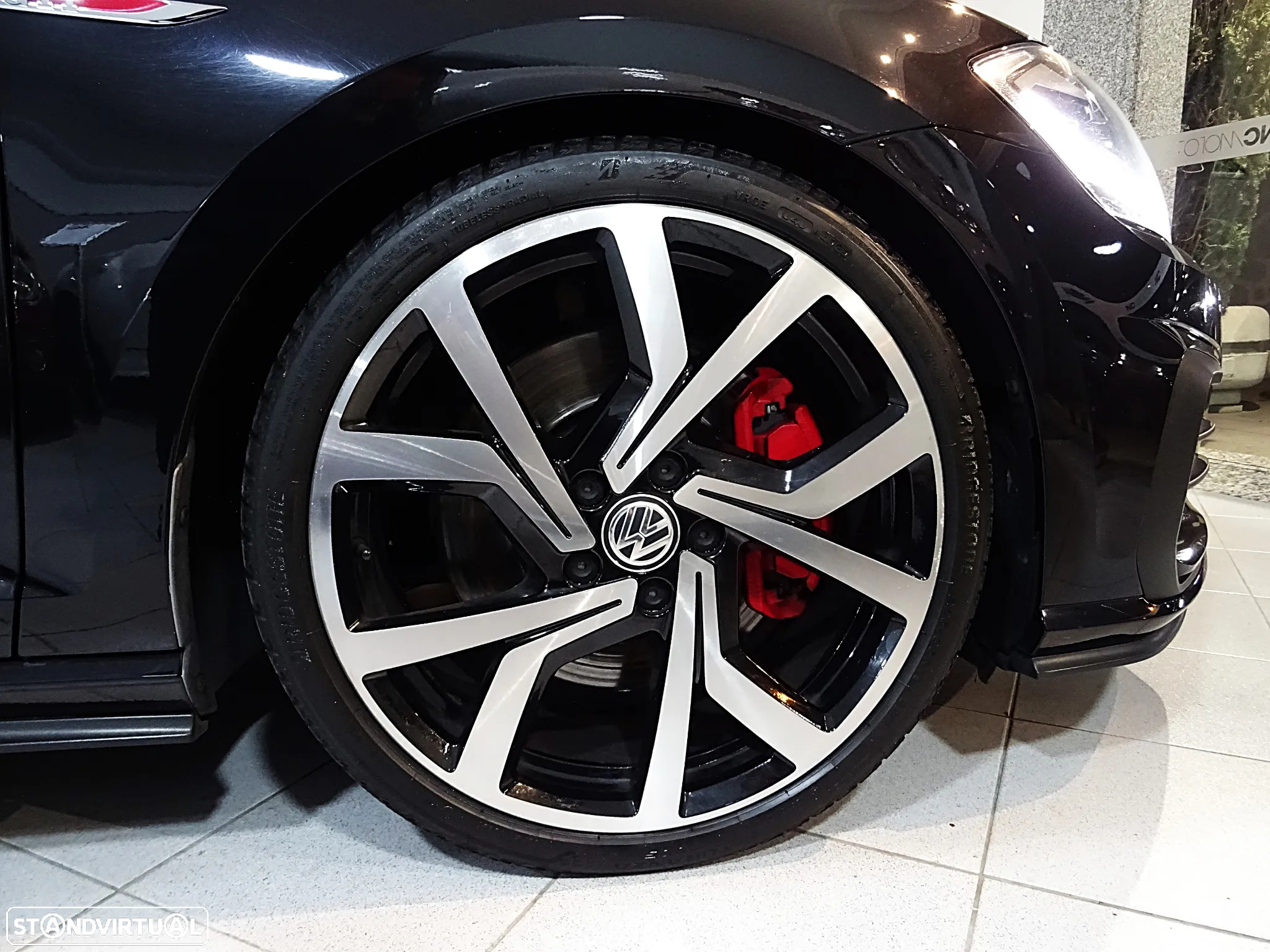 VW Golf 2.0 TSI GTI DSG Performance - 14