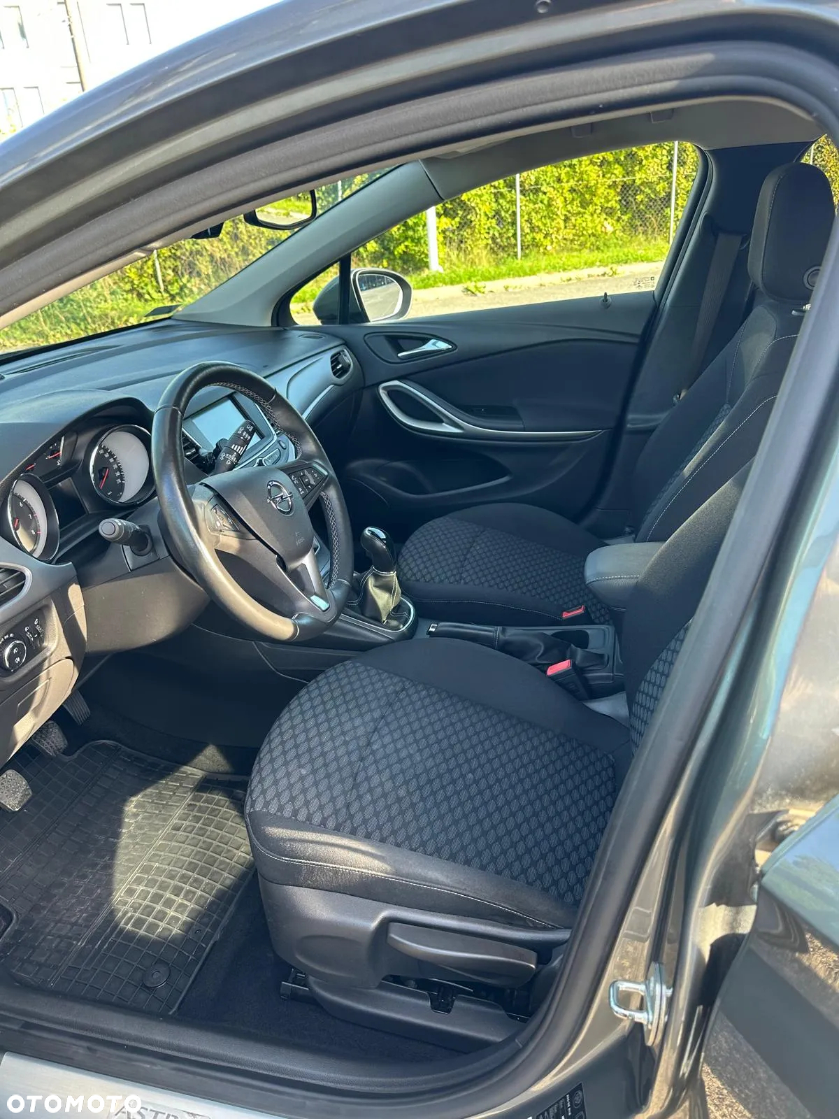 Opel Astra V 1.4 T Enjoy - 10