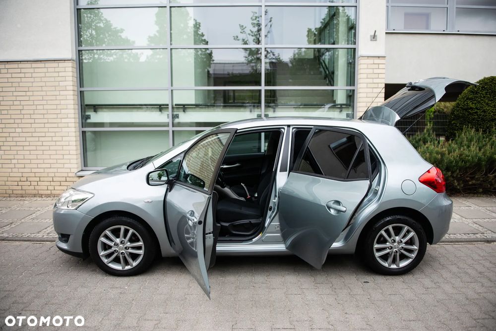 Toyota Auris 1.33 VVT-i Premium - 8
