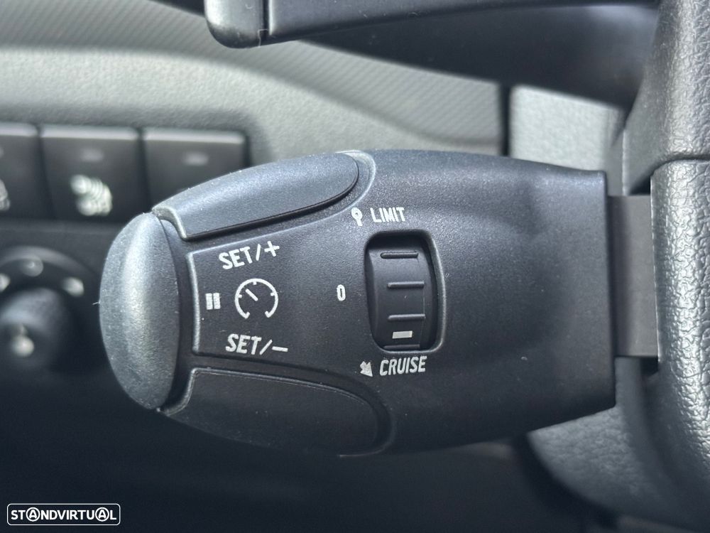 Citroën BERLINGO 1.6 Hdi / CX.AUTOMATICA / 3 LUGARES / GARANTIA - 20