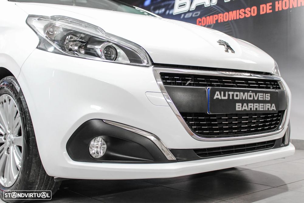 Peugeot 208 1.5 BlueHDi Signature - 26