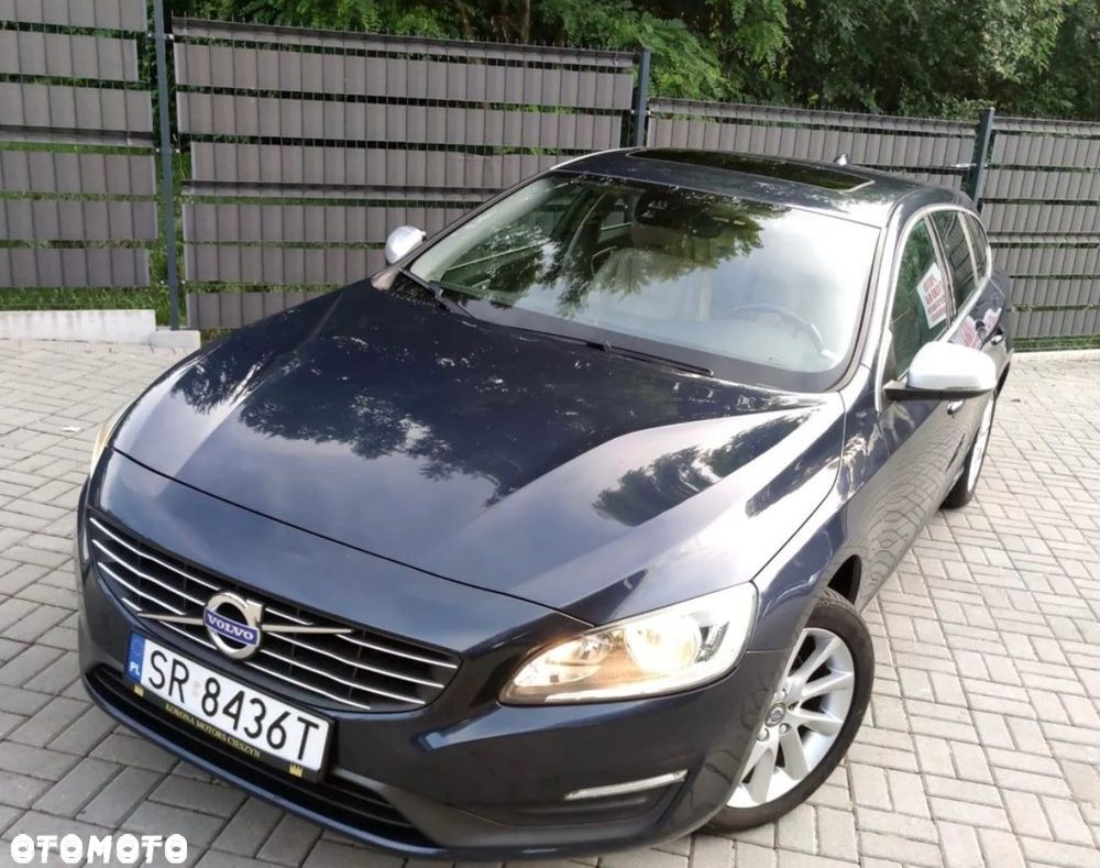 Volvo V60 D4 Momentum - 4