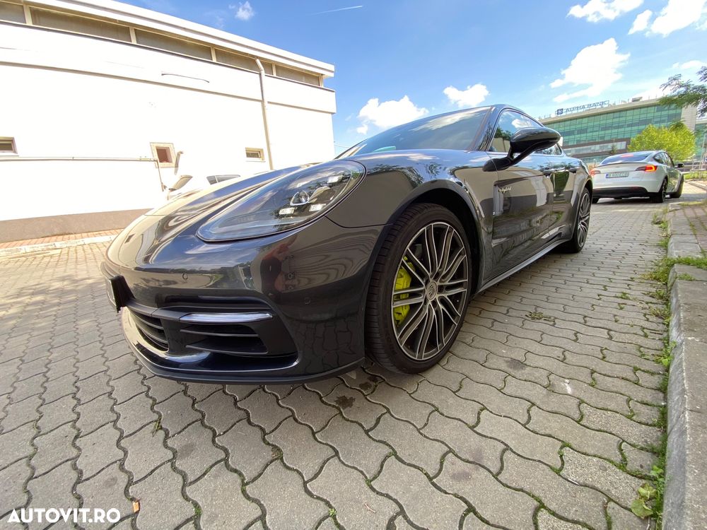 Porsche Panamera 4 E-Hybrid - 13