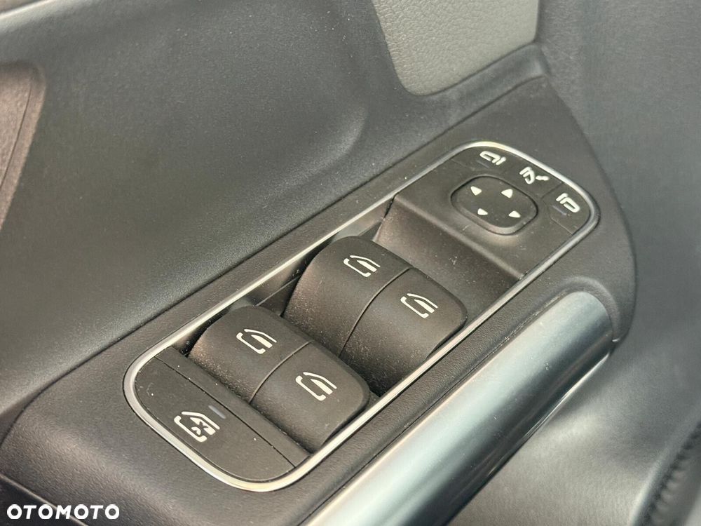 Mercedes-Benz EQA 300 66.5kWh 4-Matic Progressive - 27