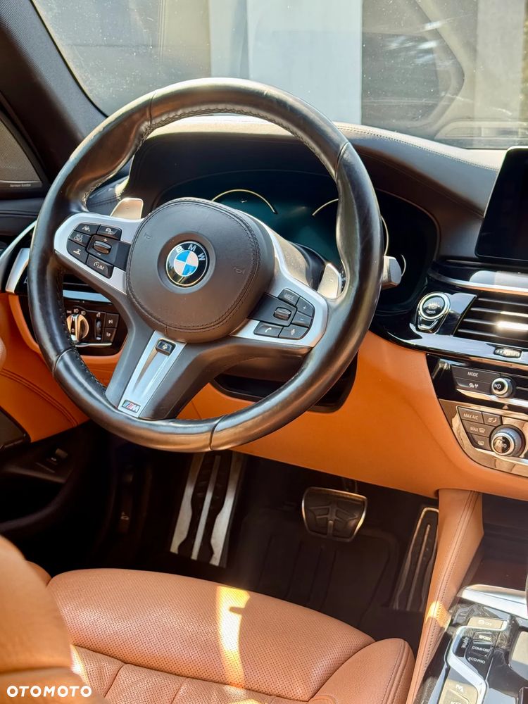 BMW Seria 5 - 12