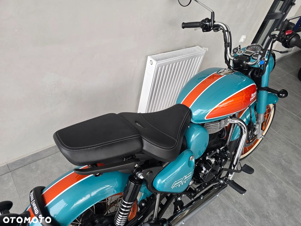 Royal Enfield Classic - 39