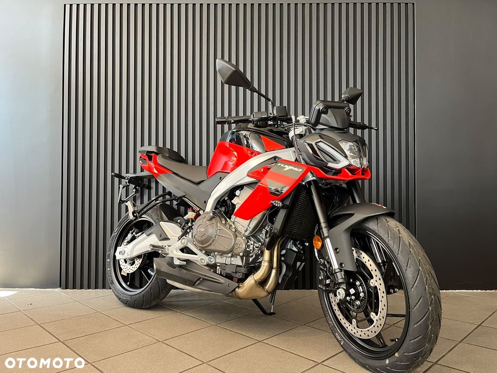 Aprilia Tuono - 5