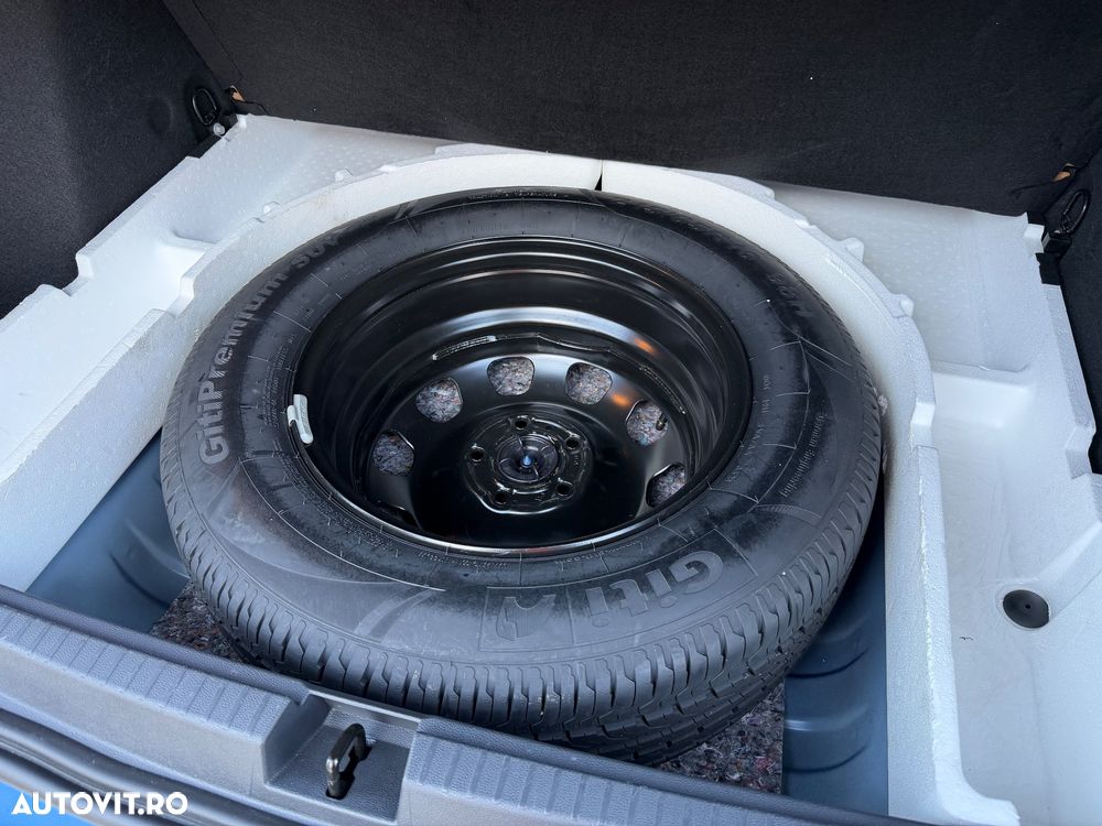 Dacia Duster 1.5 dCi 4WD Prestige jante 17" - 11