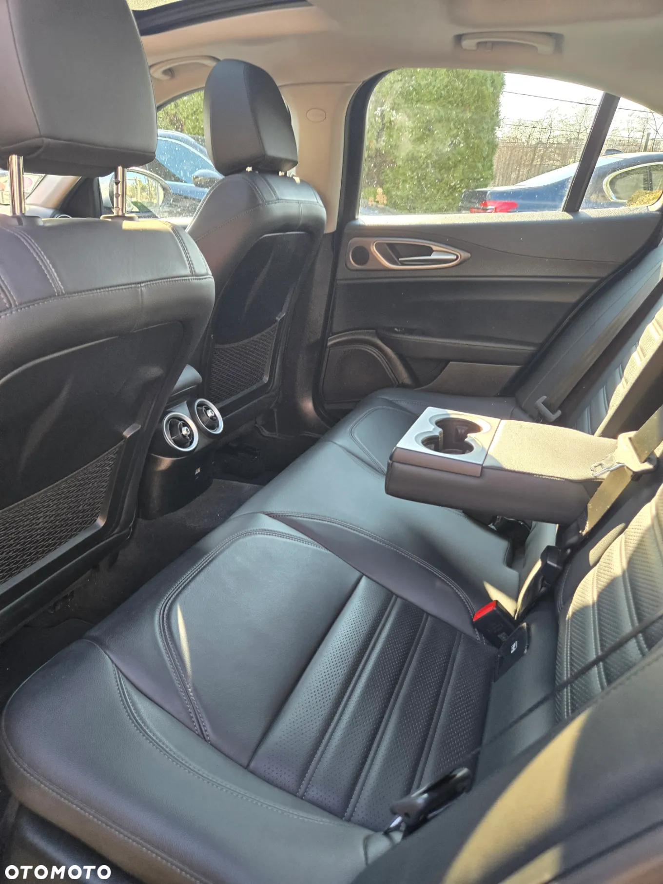 Alfa Romeo Giulia 2.0 Turbo 16V AT8-Q4 Veloce - 11