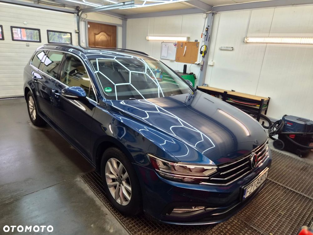 Volkswagen Passat 2.0 TDI EVO Business DSG - 1