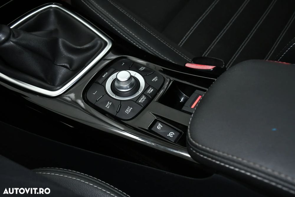 Renault Laguna ENERGY dCi 130 FAP Start & Stop Bose Edition - 15