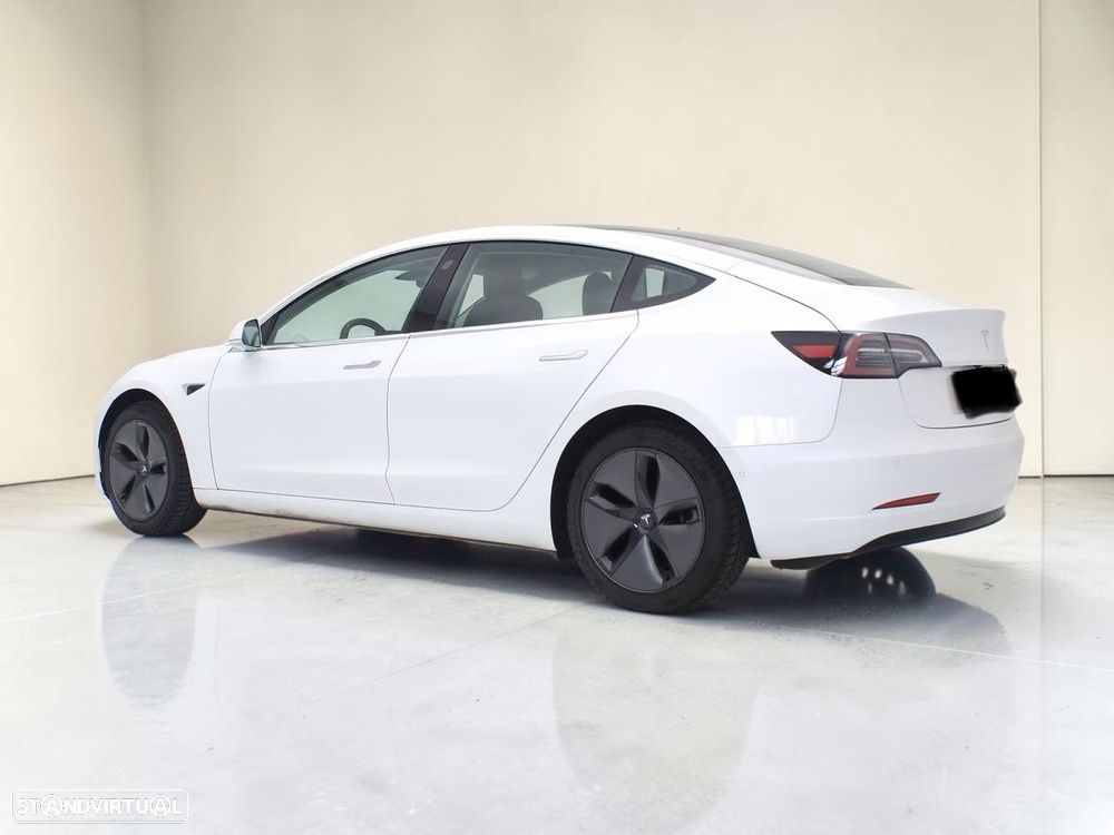 Tesla Model 3 Standard Range Plus RWD - 4