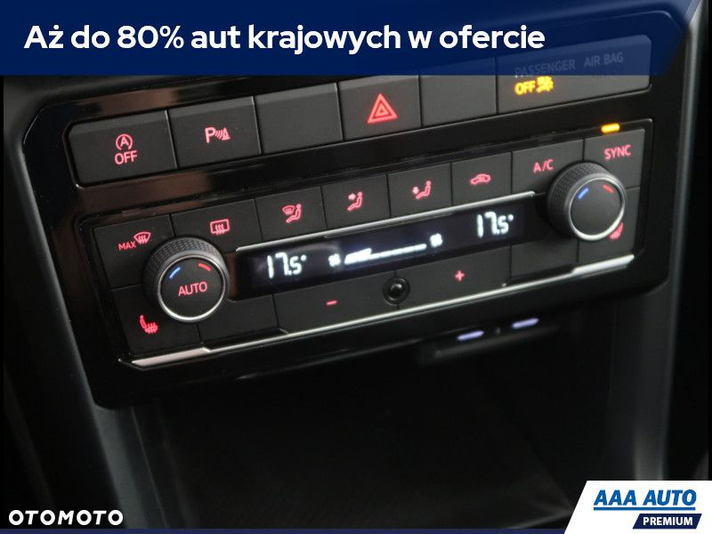 Volkswagen T-Cross - 13