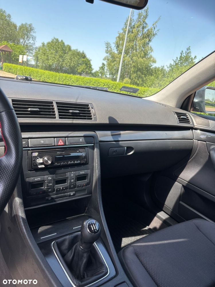 Audi A4 Limousine 1.8T - 25