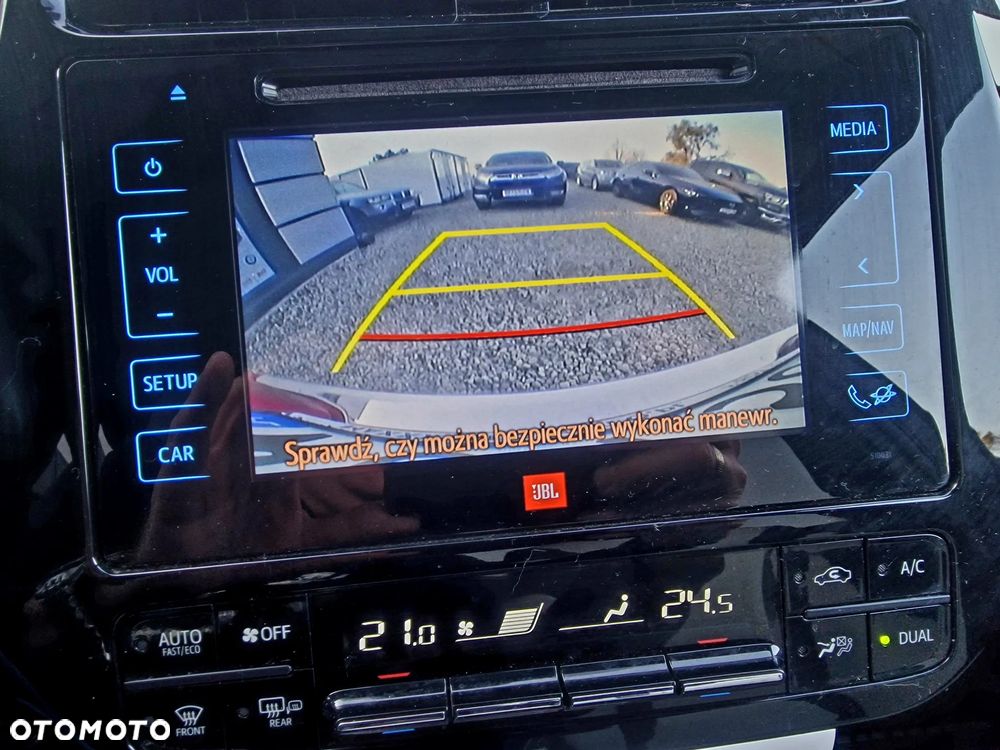 Toyota Prius - 27