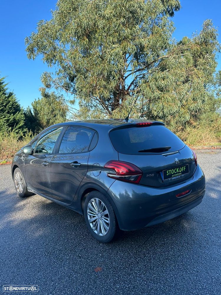 Peugeot 208 1.2 PureTech Style - 4