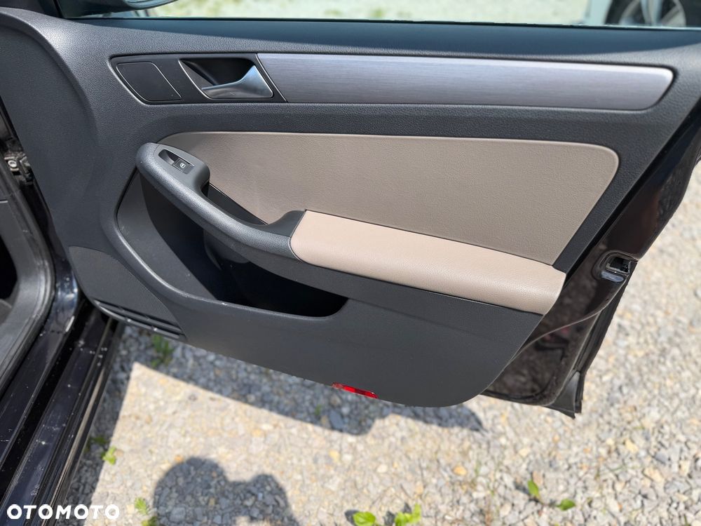 Volkswagen Jetta 1.4 TSI DSG Comfortline - 21