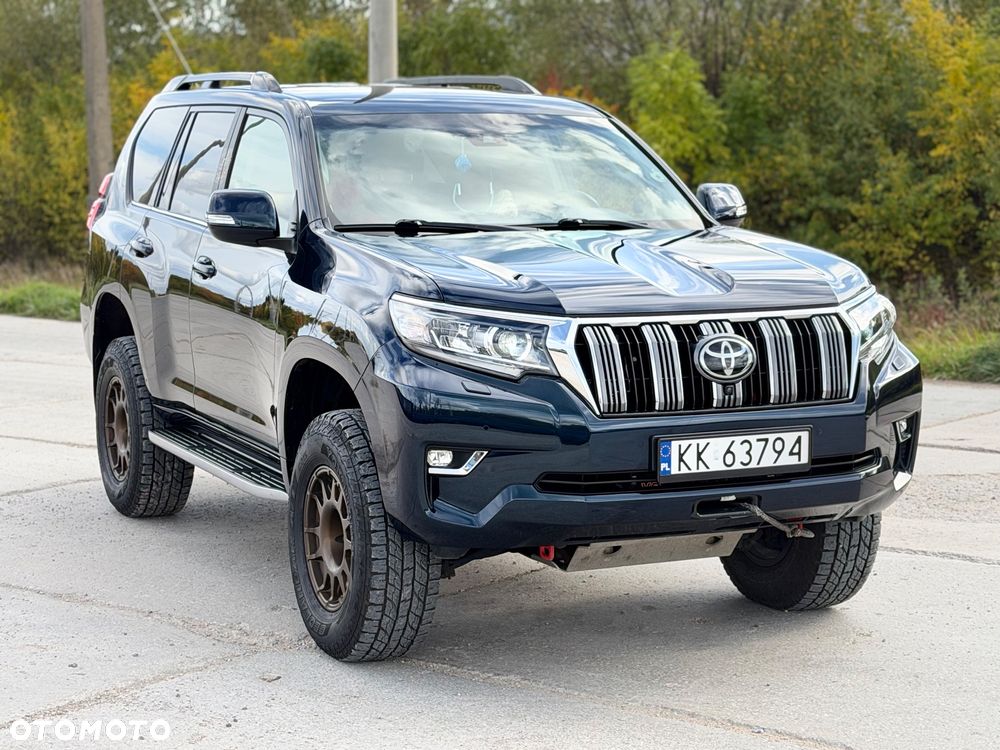 Toyota Land Cruiser - 4