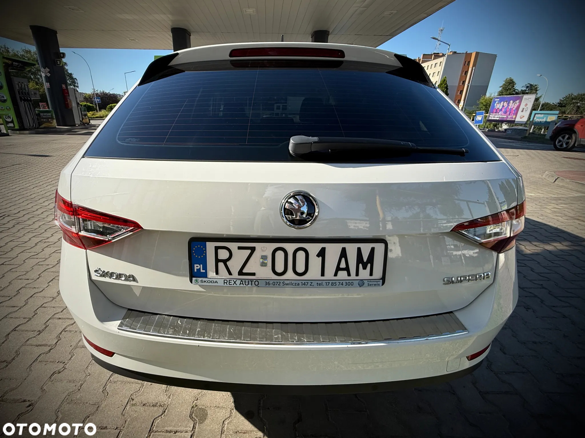 Skoda Superb 2.0 TDI Ambition DSG7 - 4