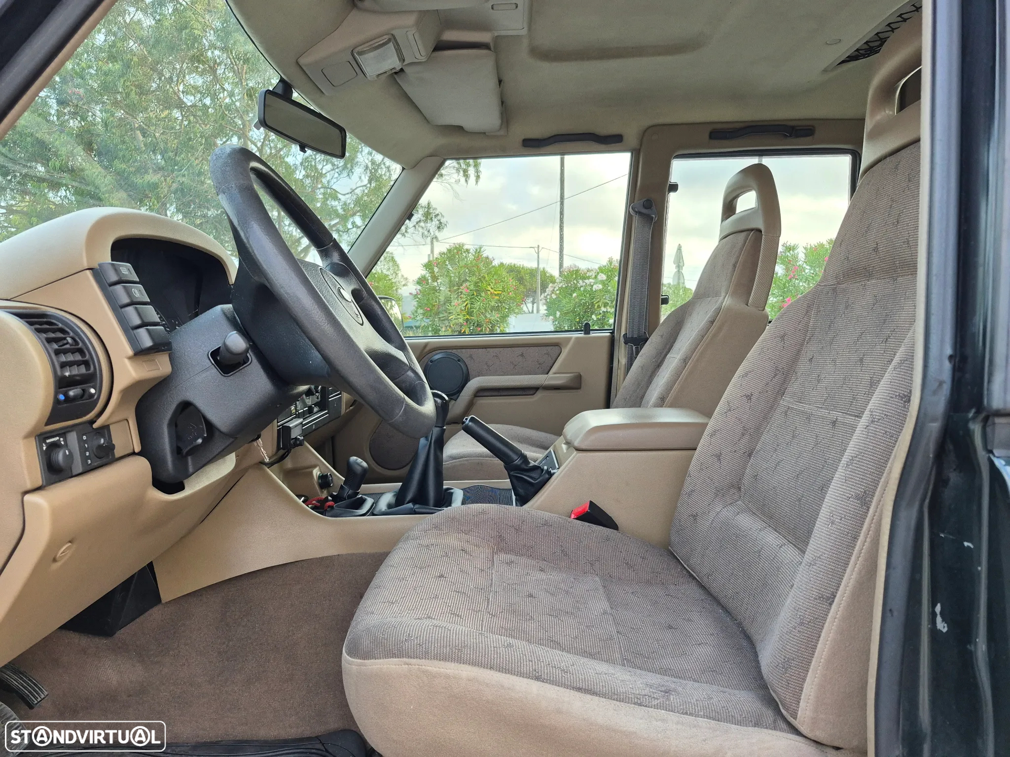 Land Rover Discovery 2.5 TDi - 24