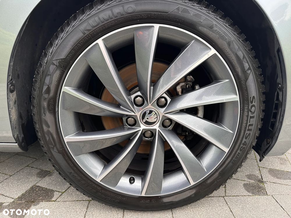 Skoda Superb 2.0 TDI DSG Ambition - 17