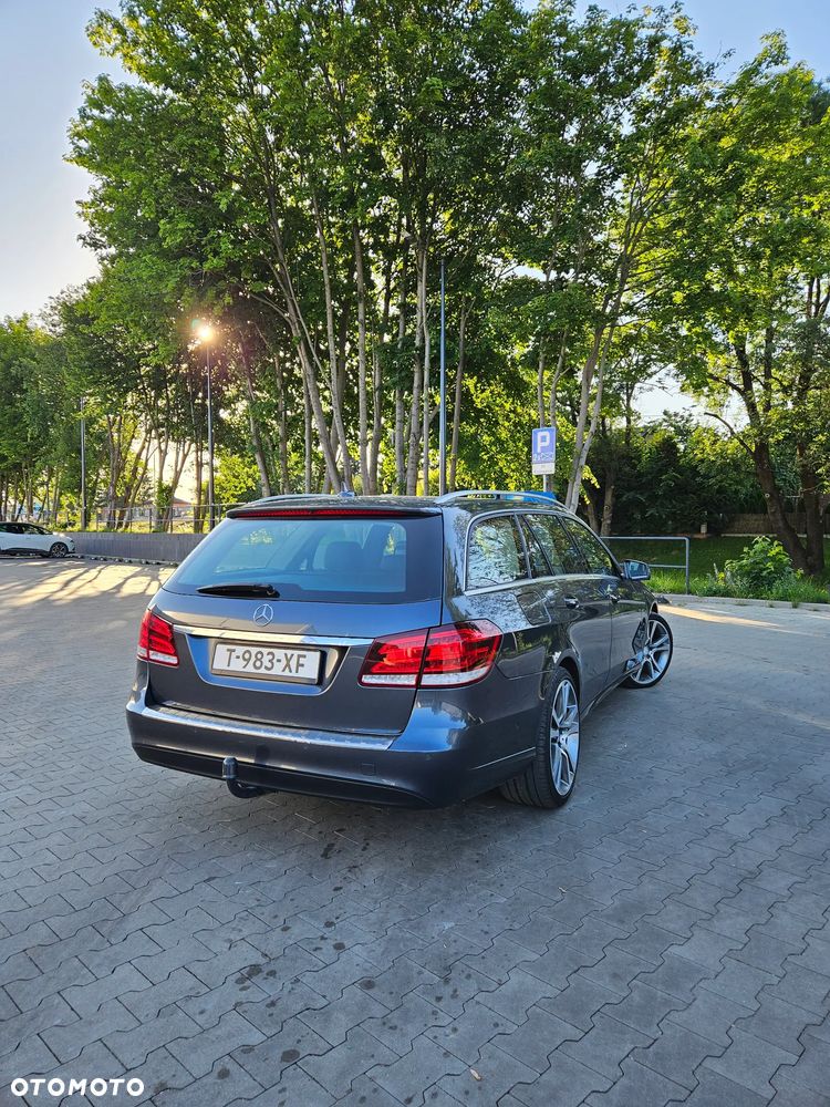 Mercedes-Benz Klasa E 200 BlueTEC - 13