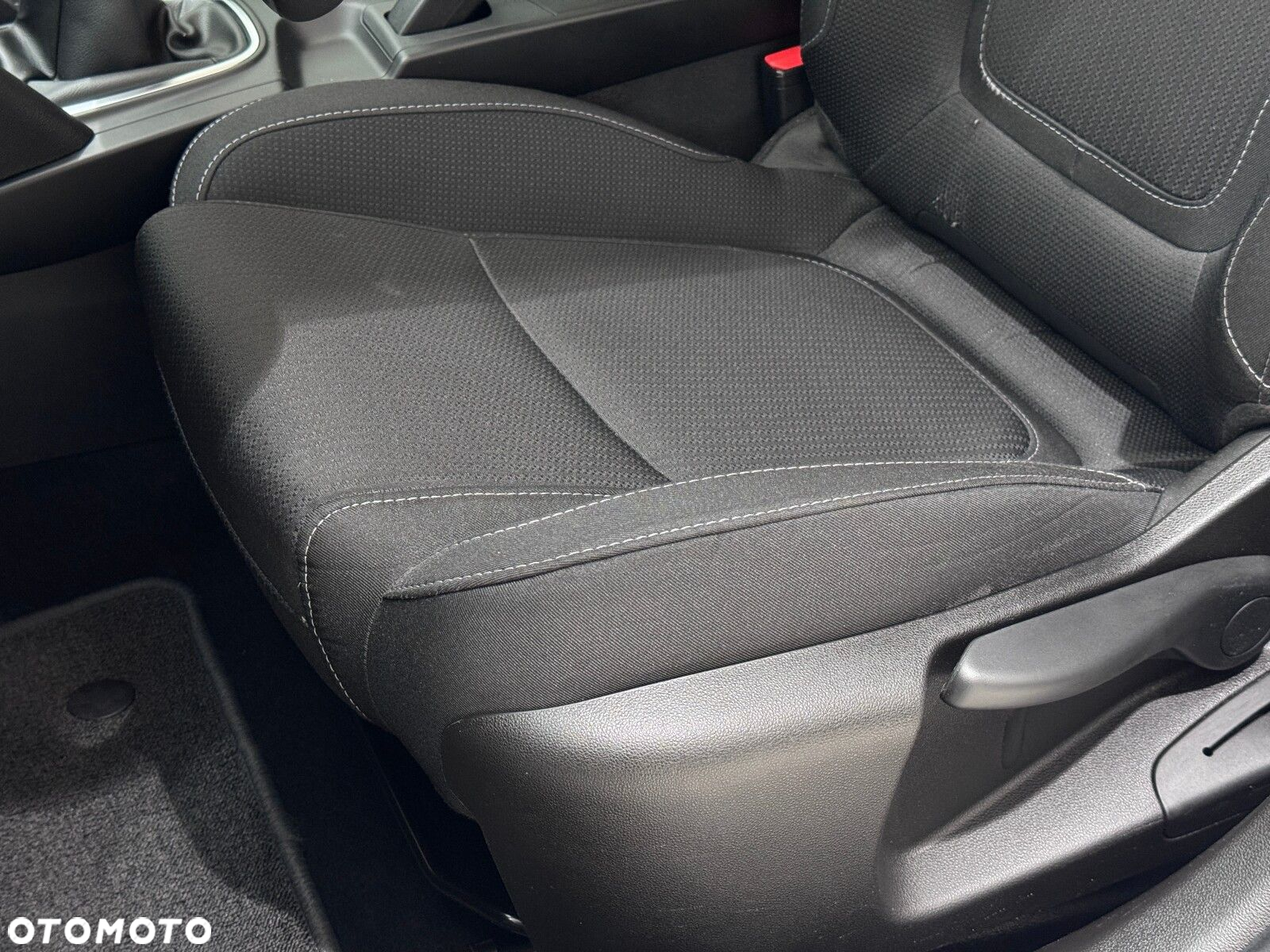 Renault Megane 1.3 TCe FAP Zen - 11